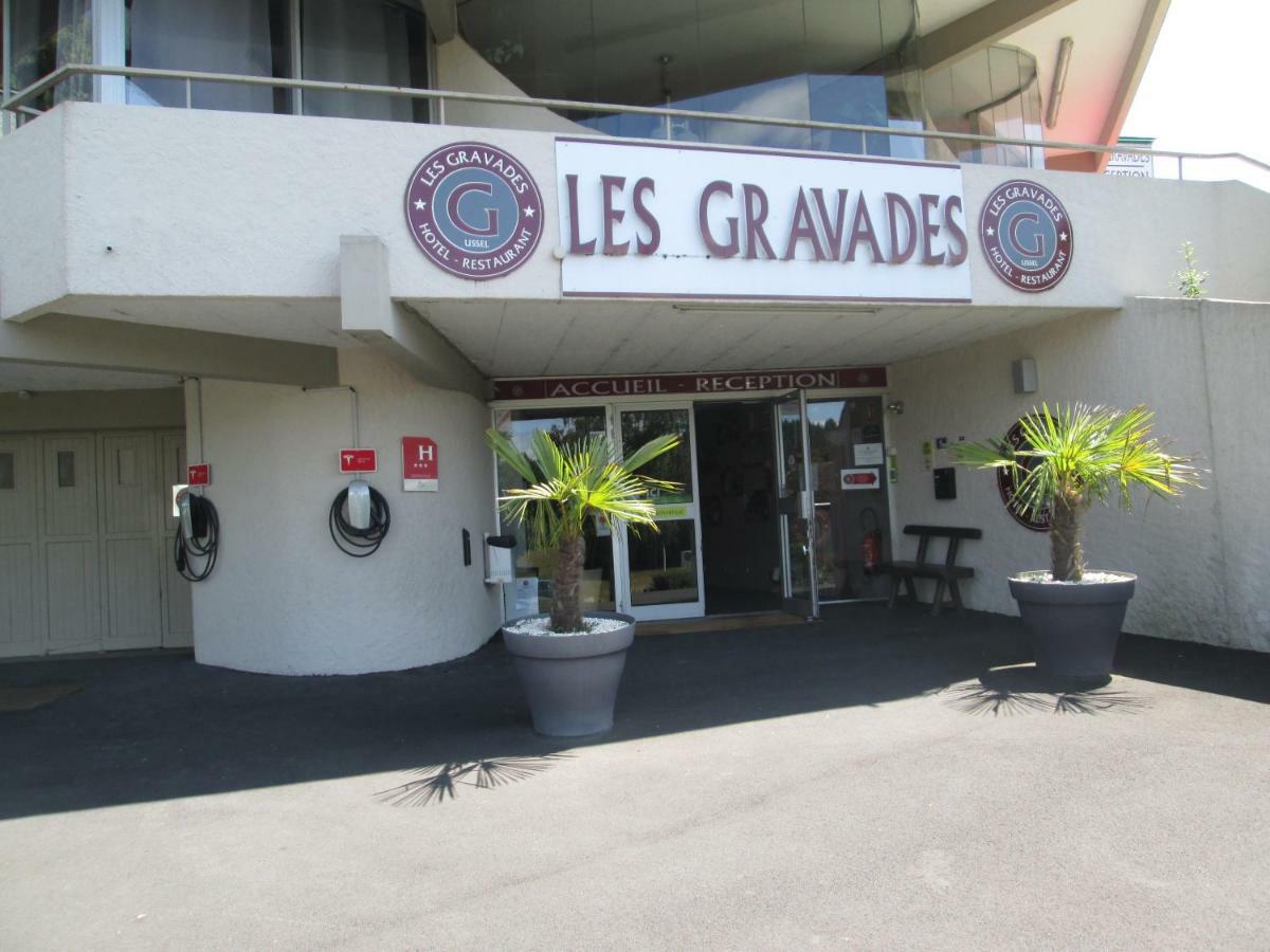 Logis Hotel Les Gravades Ussel Юссель Экстерьер фото